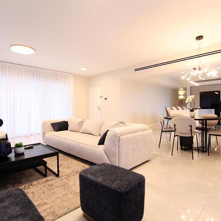 Mini Penthouse Near The Beach Netanya Exterior foto