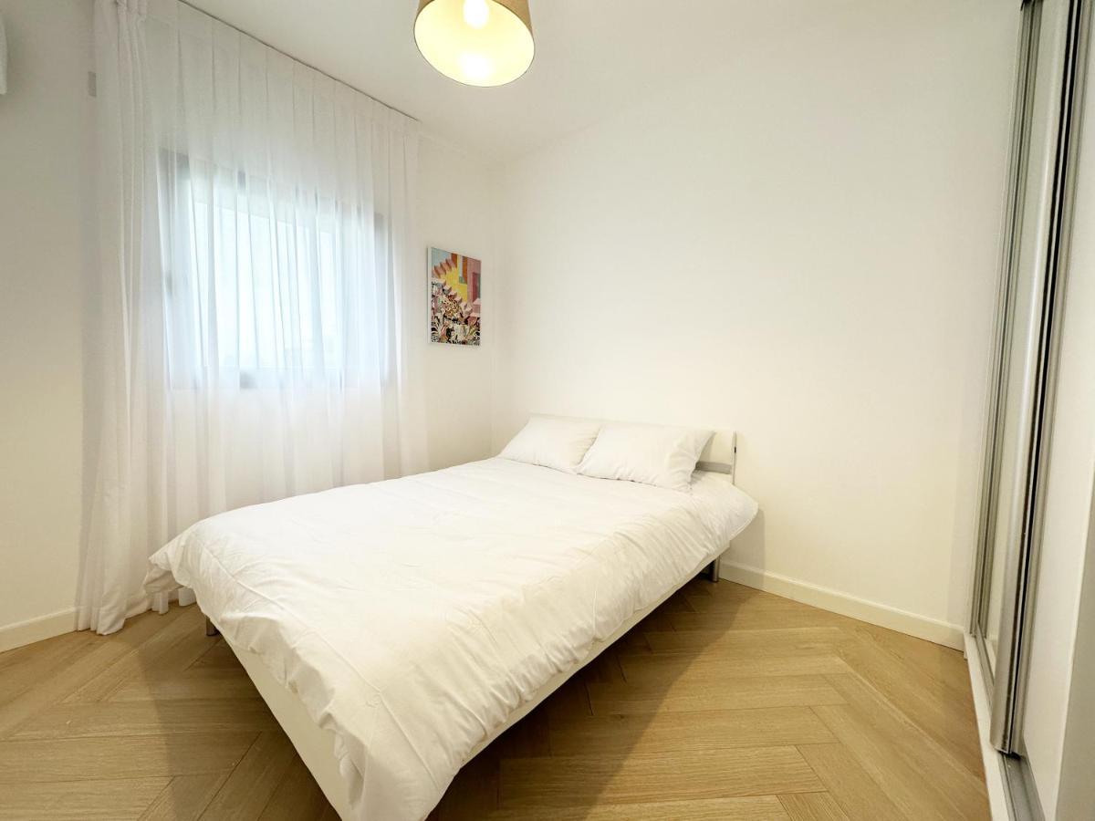 Mini Penthouse Near The Beach Netanya Exterior foto