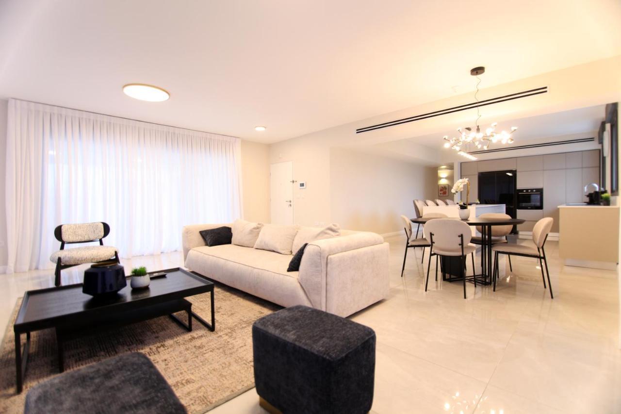 Mini Penthouse Near The Beach Netanya Exterior foto