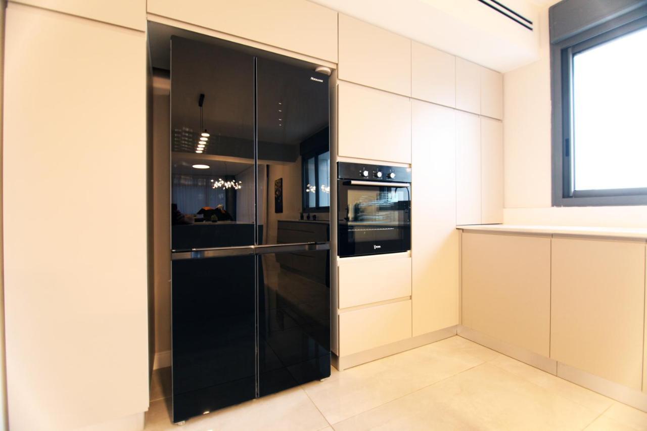 Mini Penthouse Near The Beach Netanya Exterior foto