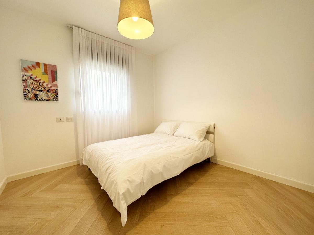 Mini Penthouse Near The Beach Netanya Exterior foto